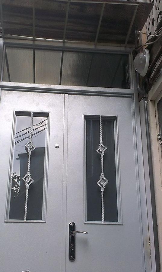 White Tiger In Center Of Tbilisi Apartment ภายนอก รูปภาพ